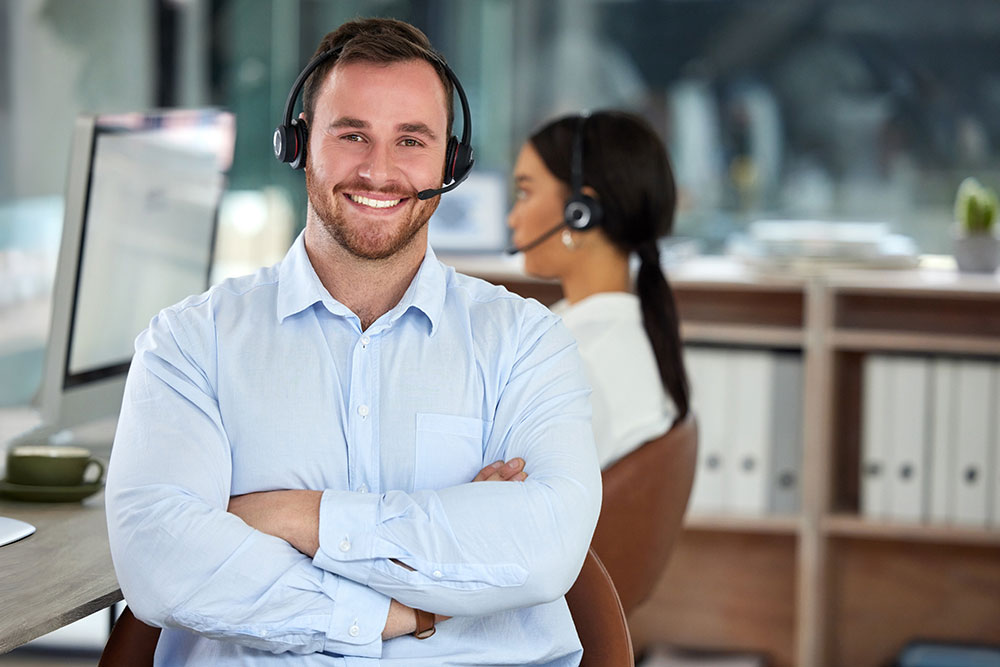 Support specialist answering a software question quickly